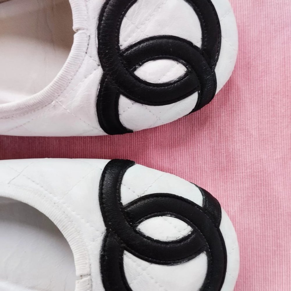 Chanel vintage ballet slippers